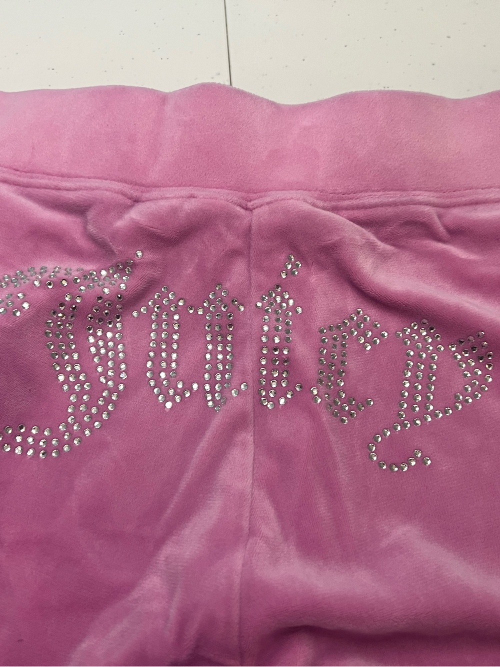Juicy Couture Women’s Dusty Rose Rhinestone Logo Velour Joggers Size Large